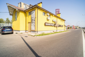  Парус